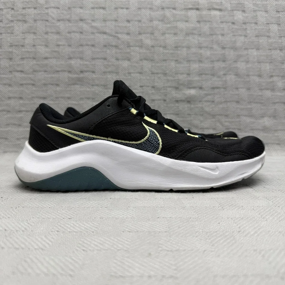 Nike Legend Essential 3 Next Nature Black Womens‎ Size 9 DM1119-006